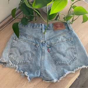 Levi’s 501 Light Wash Distressed Cheeky Shorts Size 26